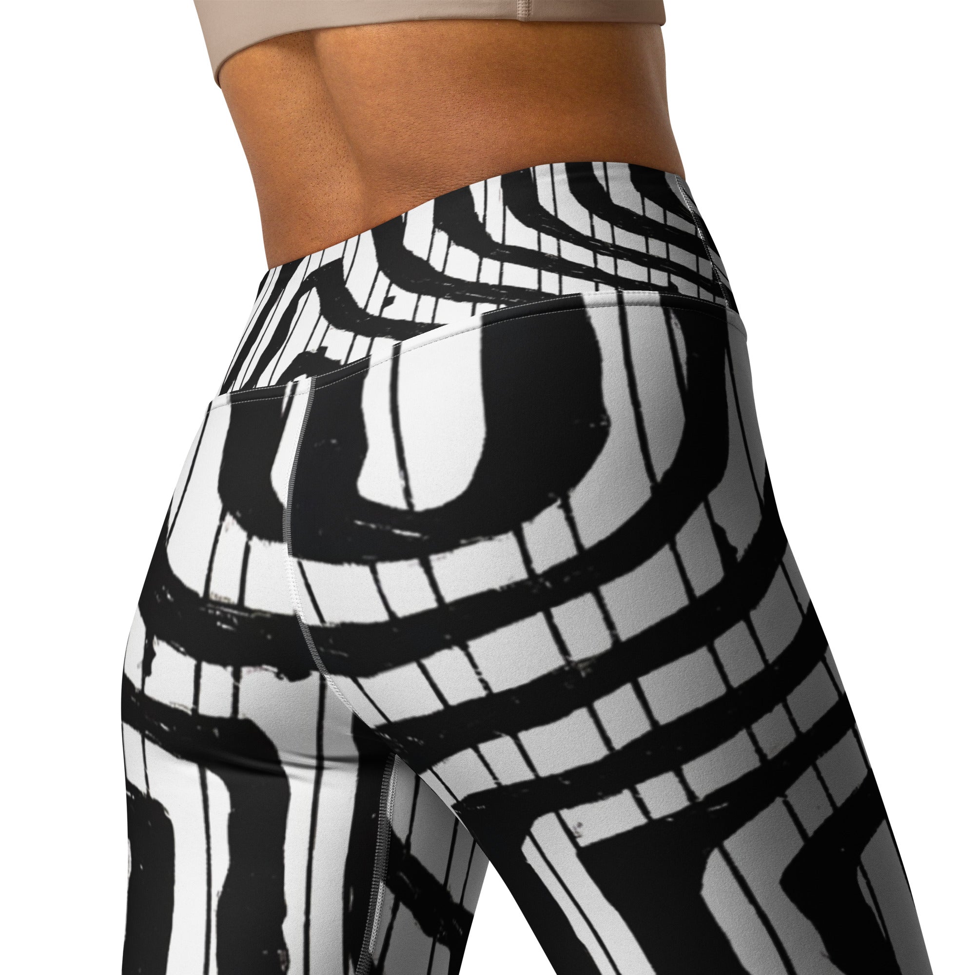 African Print Yoga Leggings | Black & White | Flow